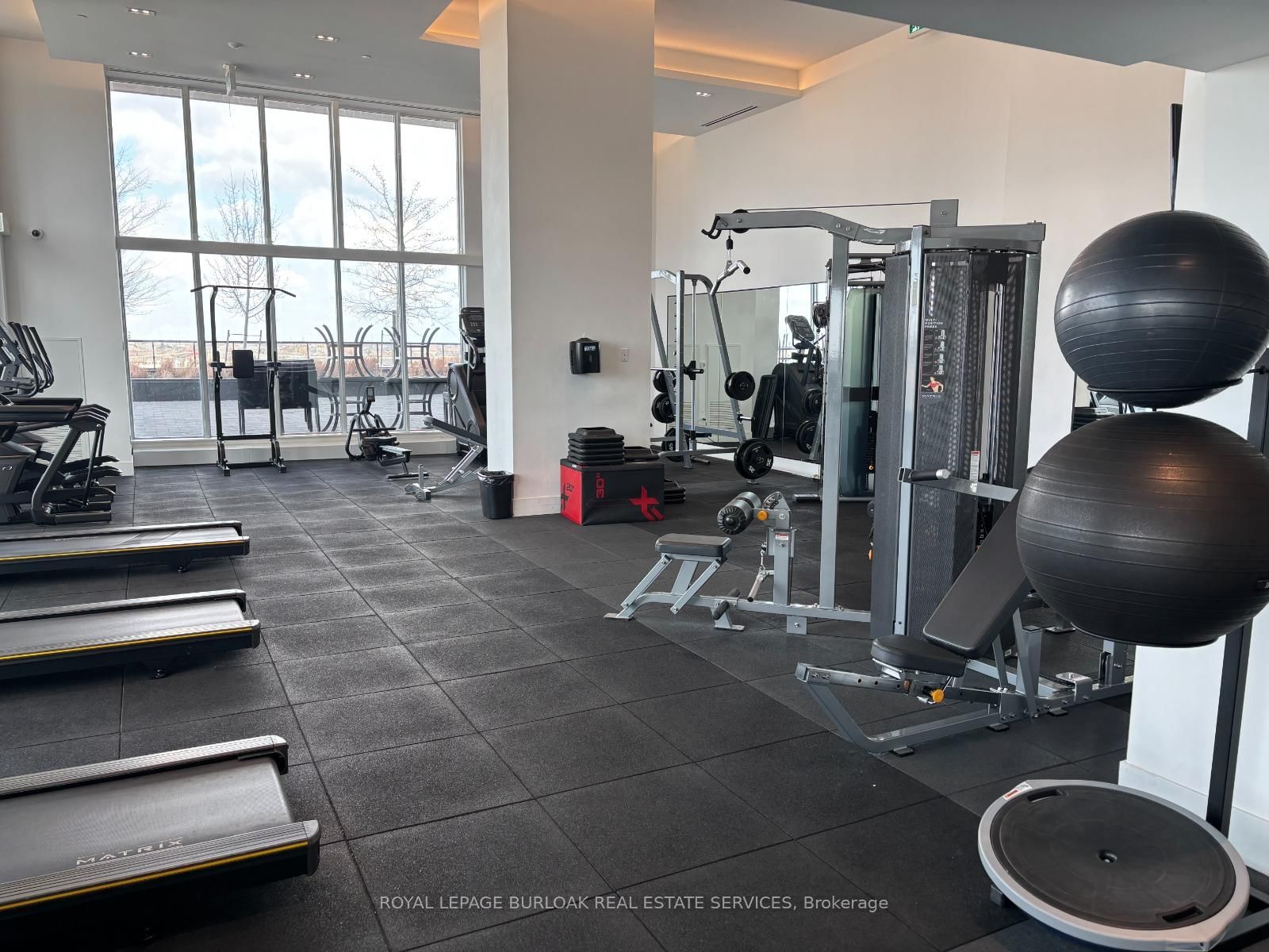 2481 Taunton Road, Unit 701 - Photo 16