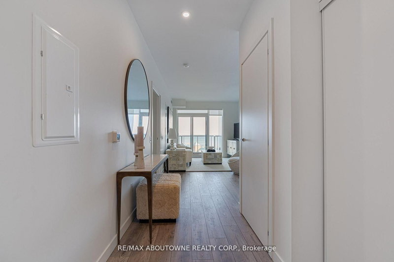 B0302 - 133 BRONTE Rd, Oakville, L6L 3C1 | Image 2