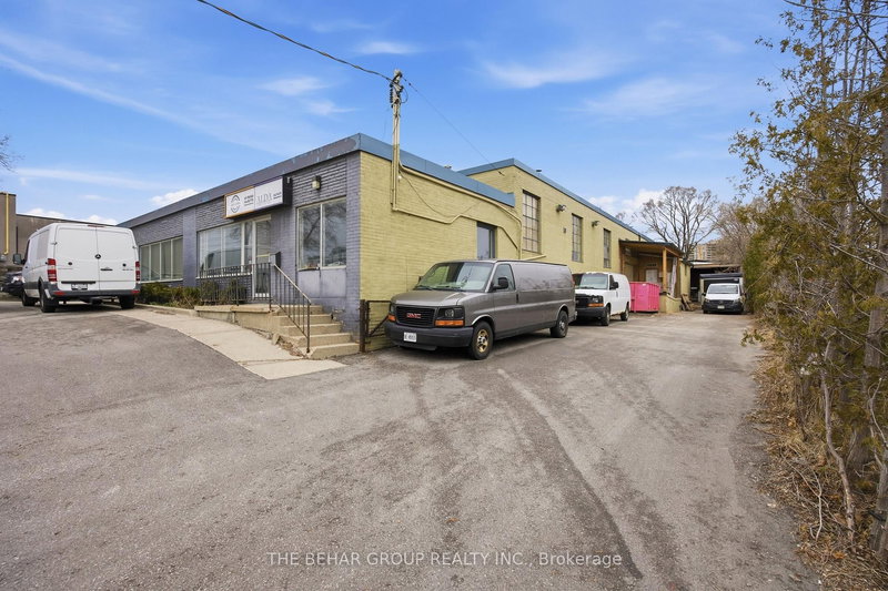 76 Industry St, Toronto, M6M 4L7 | Image 2