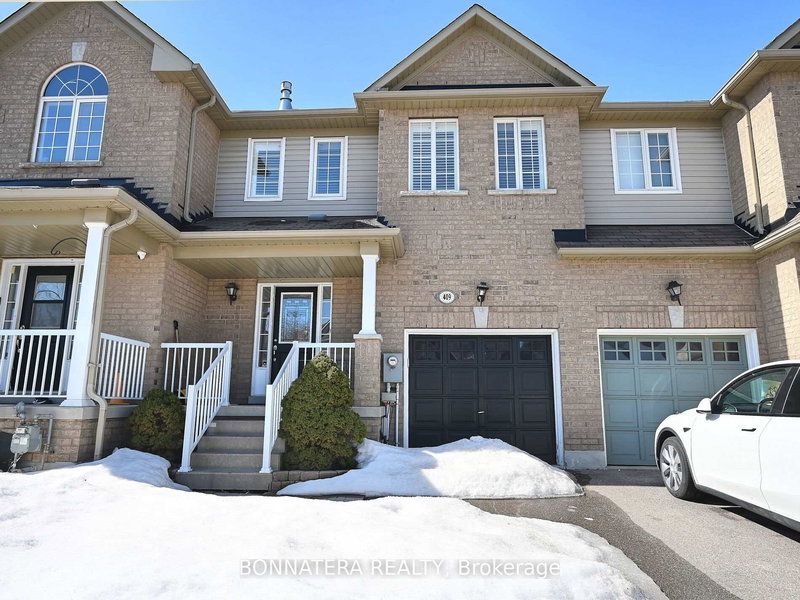 home for lease on 409 Hobbs Crescent