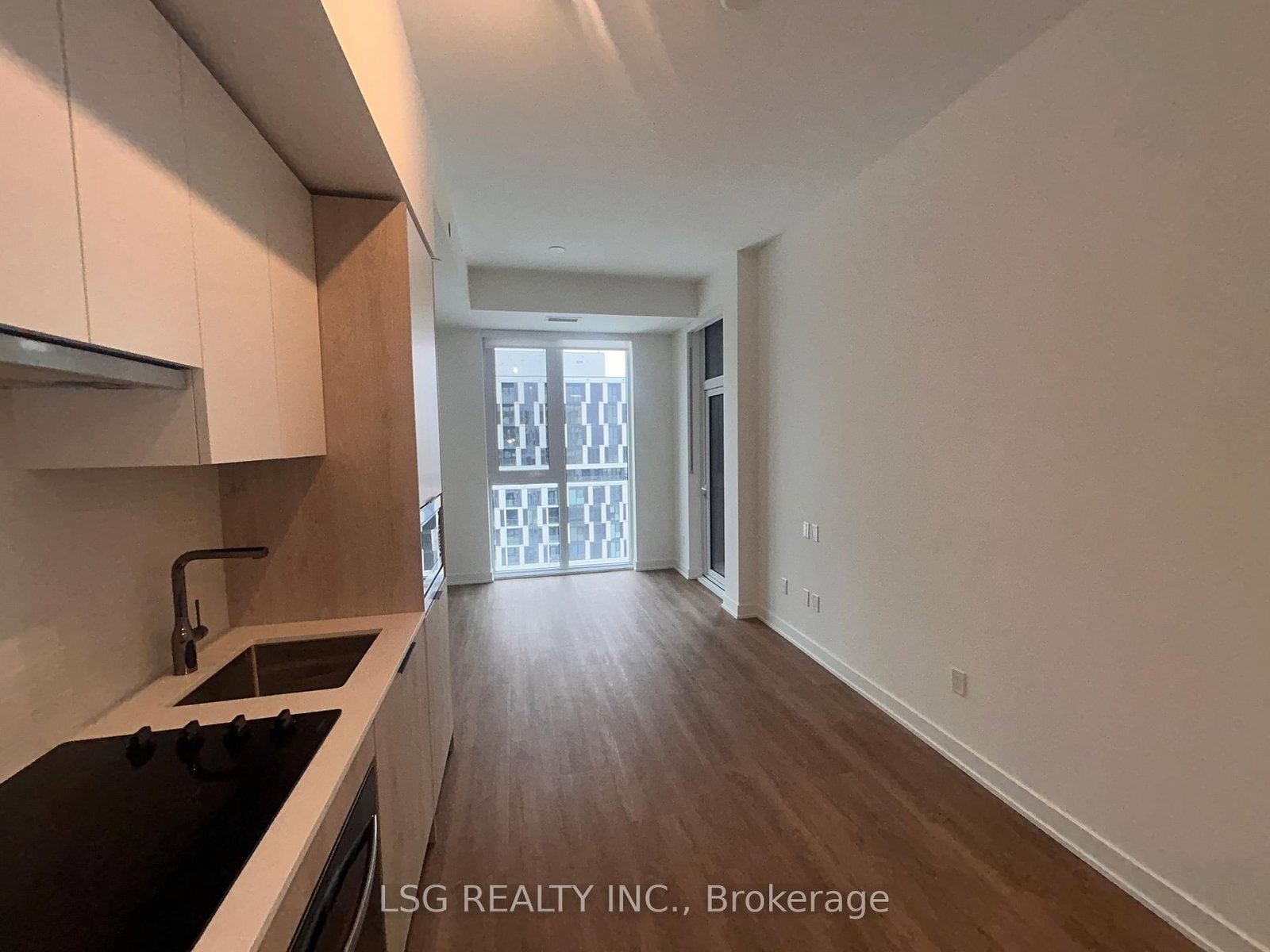 1007 the queensway, Unit 828 - Photo 2