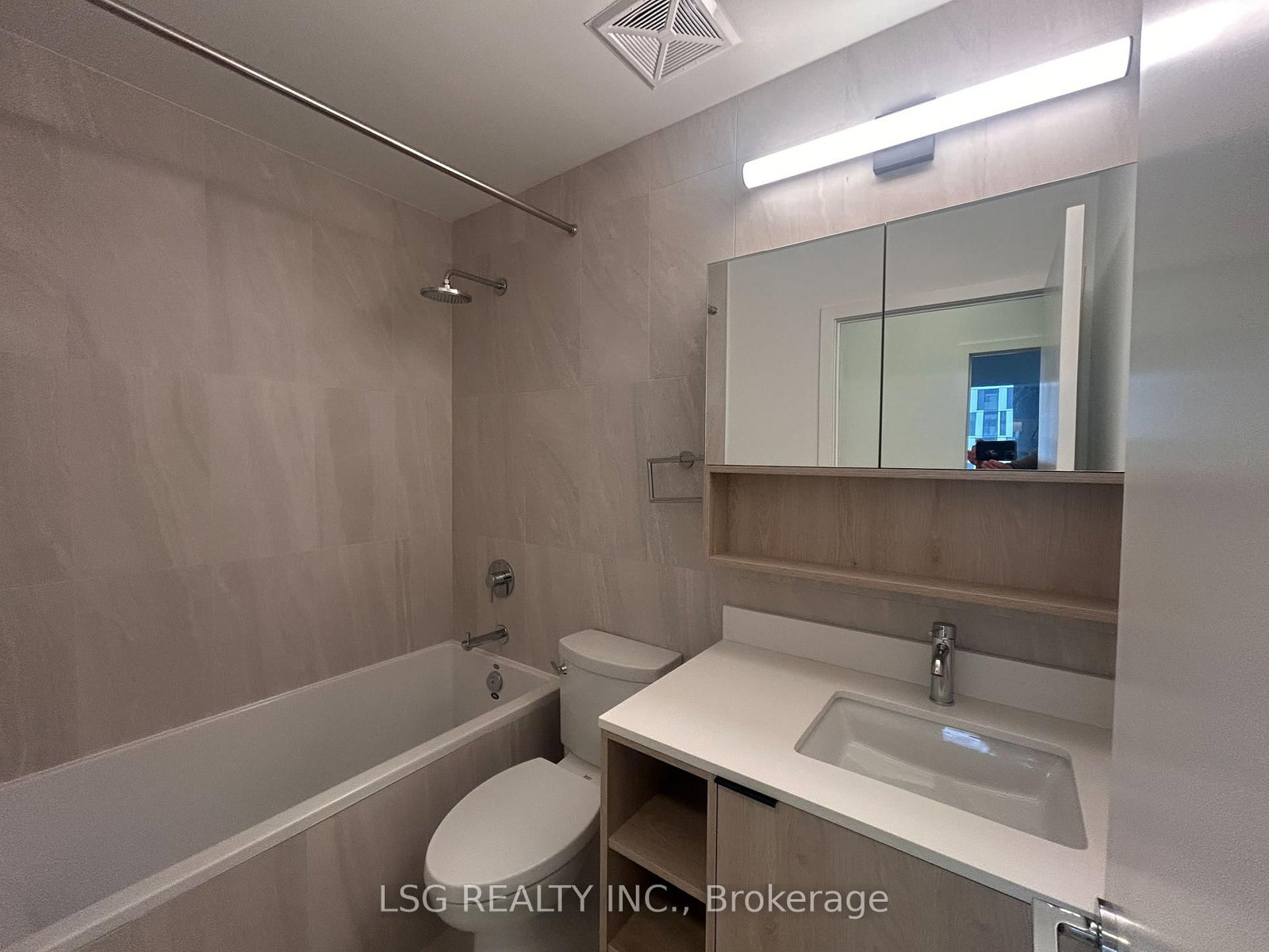 1007 the queensway, Unit 828 - Photo 8