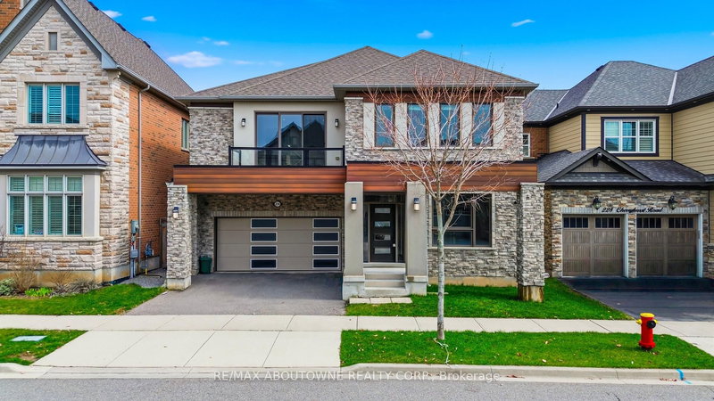 224 Cherryhurst Rd, Oakville, L6M 0Z7 | Image 2