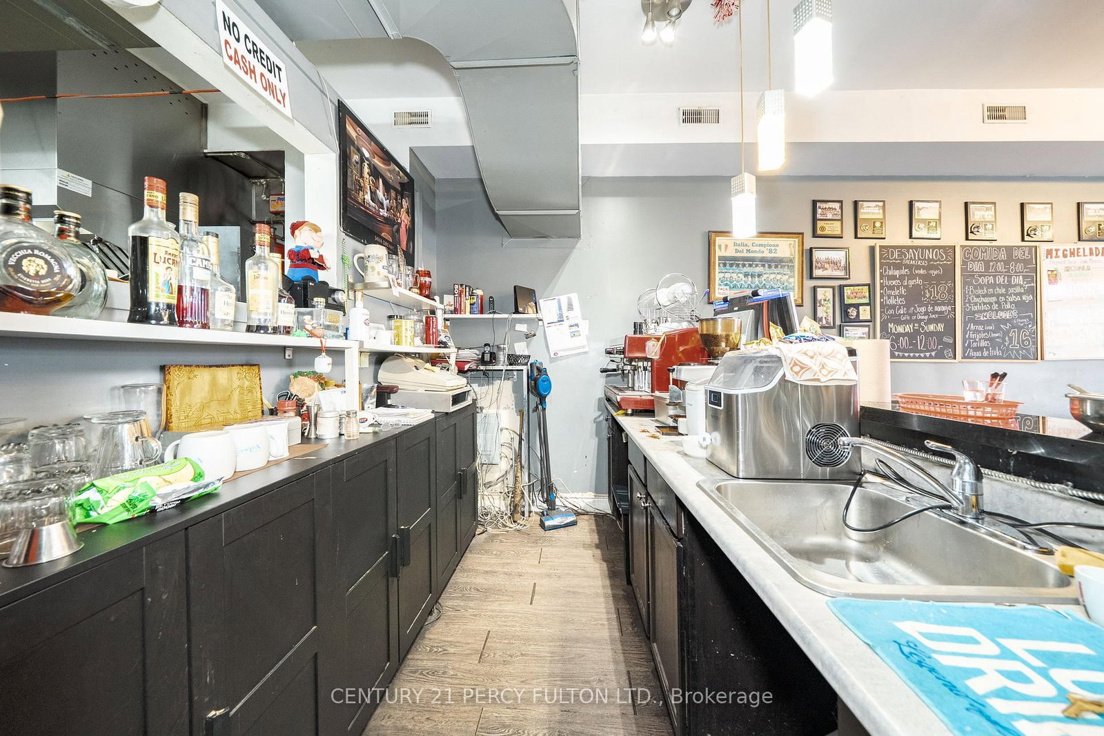 744-746 Wilson Avenue - Photo 33