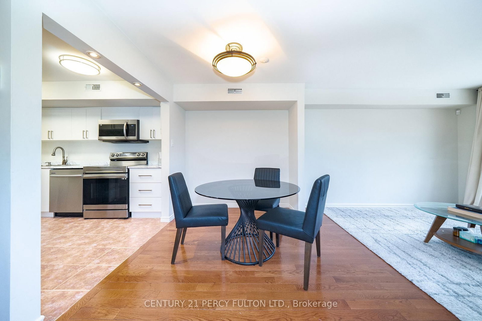 744-746 Wilson Avenue - Photo 4