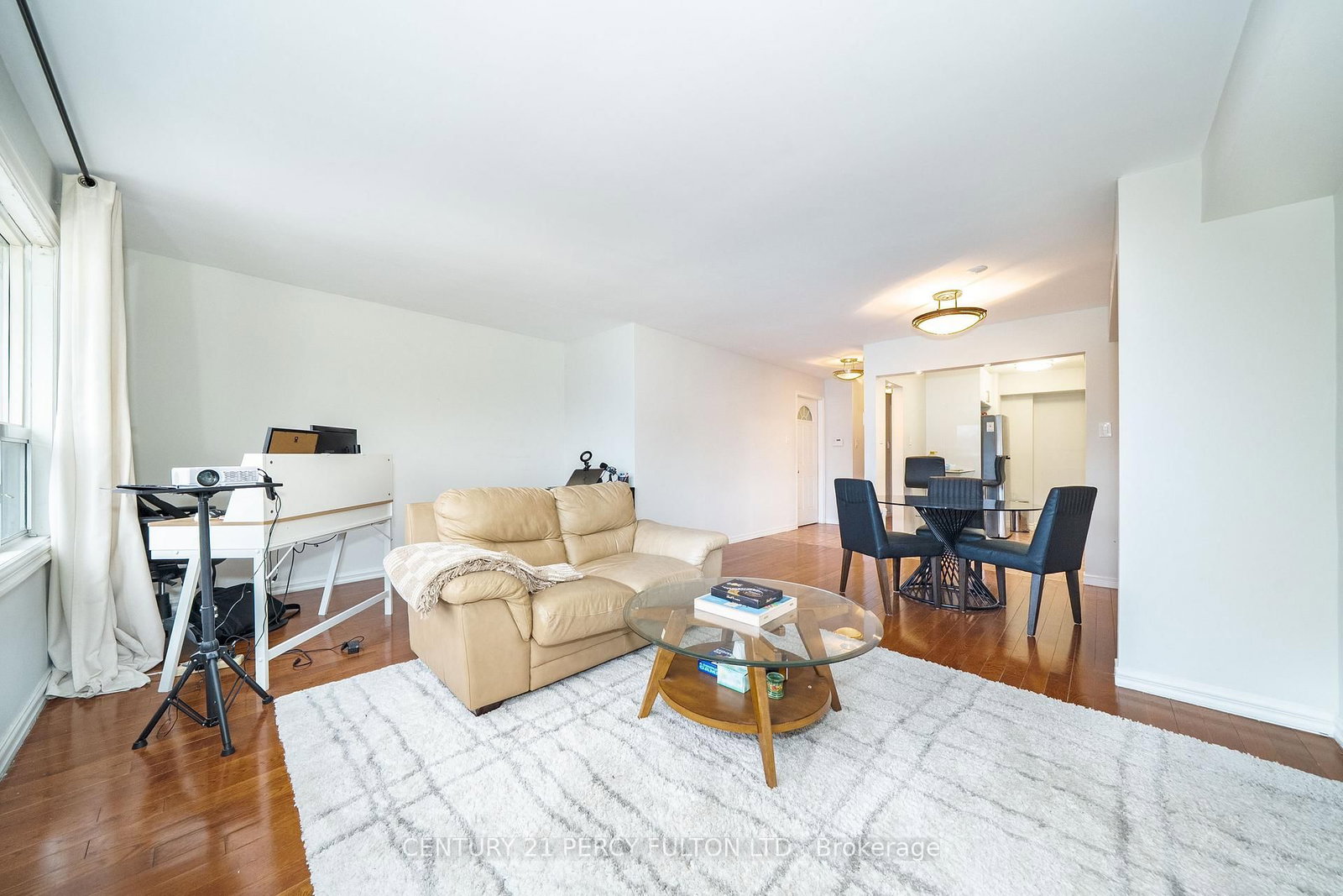 744-746 Wilson Avenue - Photo 8