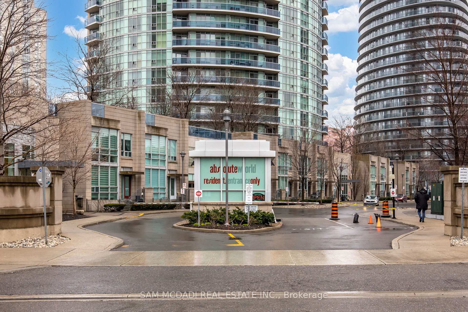 90 Absolute Avenue, Unit Th119 - Photo 4