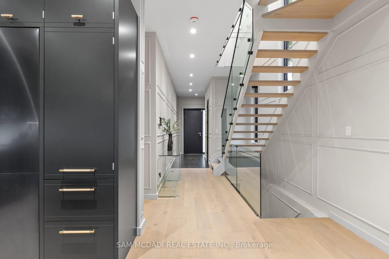 1090 Ella Avenue - Photo 15