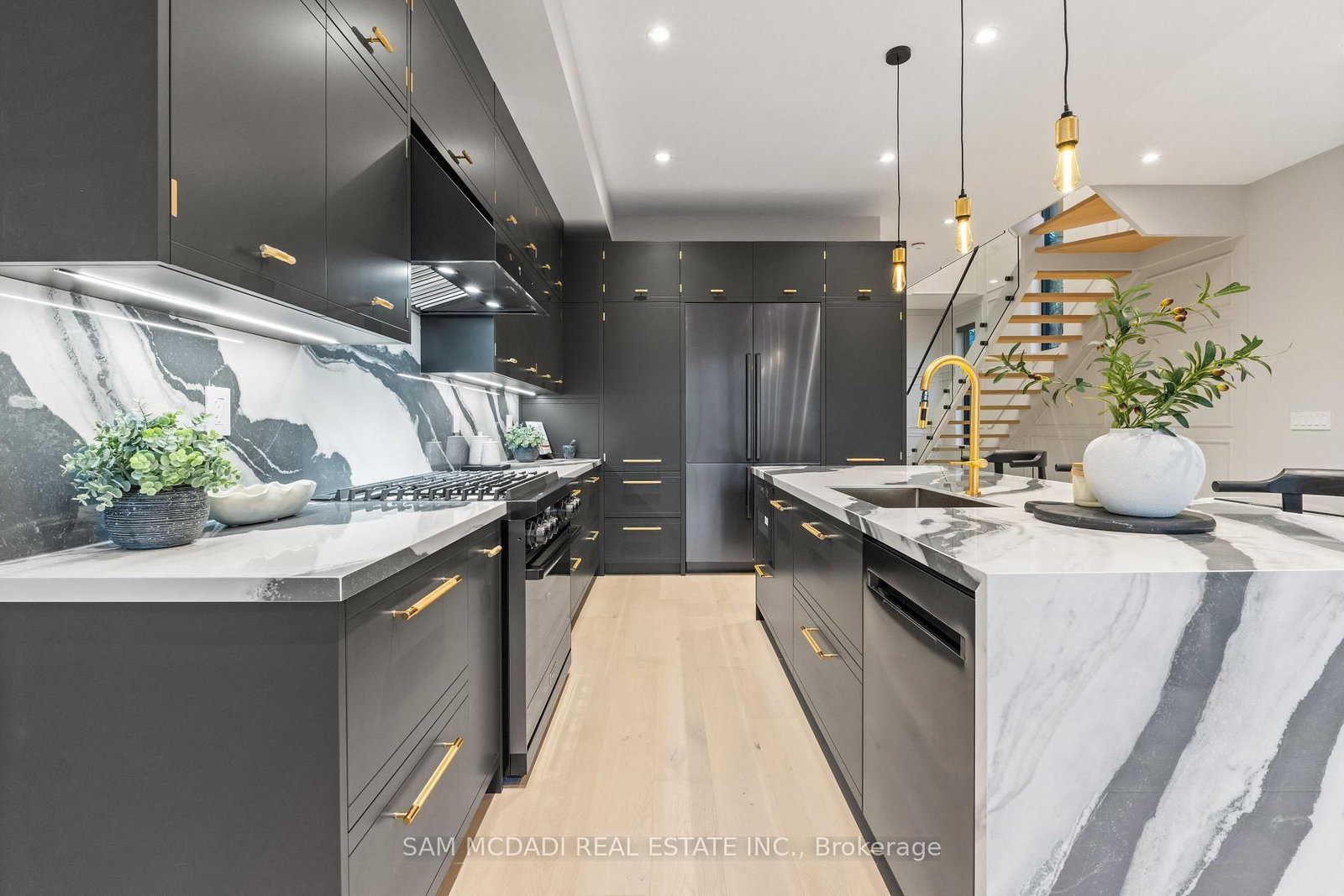 1090 Ella Avenue - Photo 6