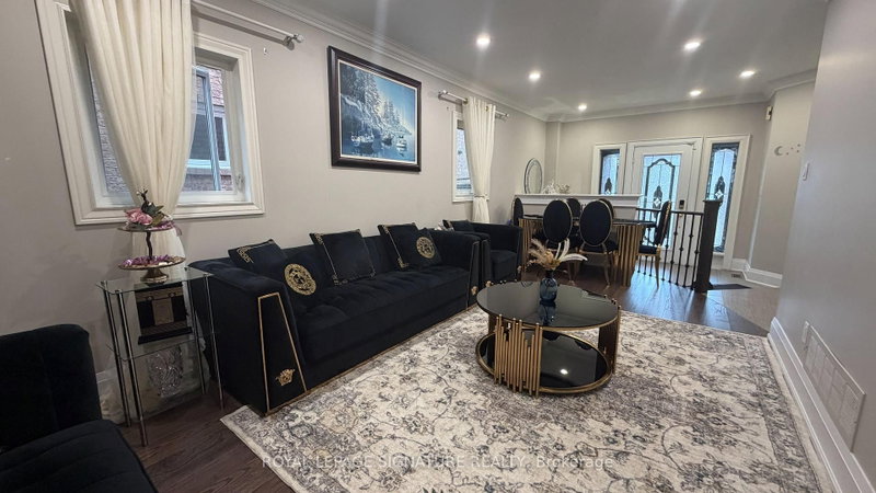 874 Mantle Crescent