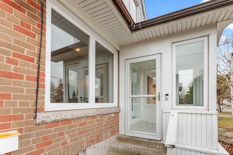 69 Joyce Pkwy, Toronto, M6B 2T3 | Image 3