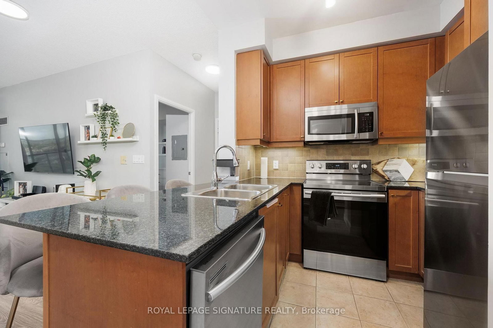 90 Absolute Avenue, Unit 1511 - Photo 17