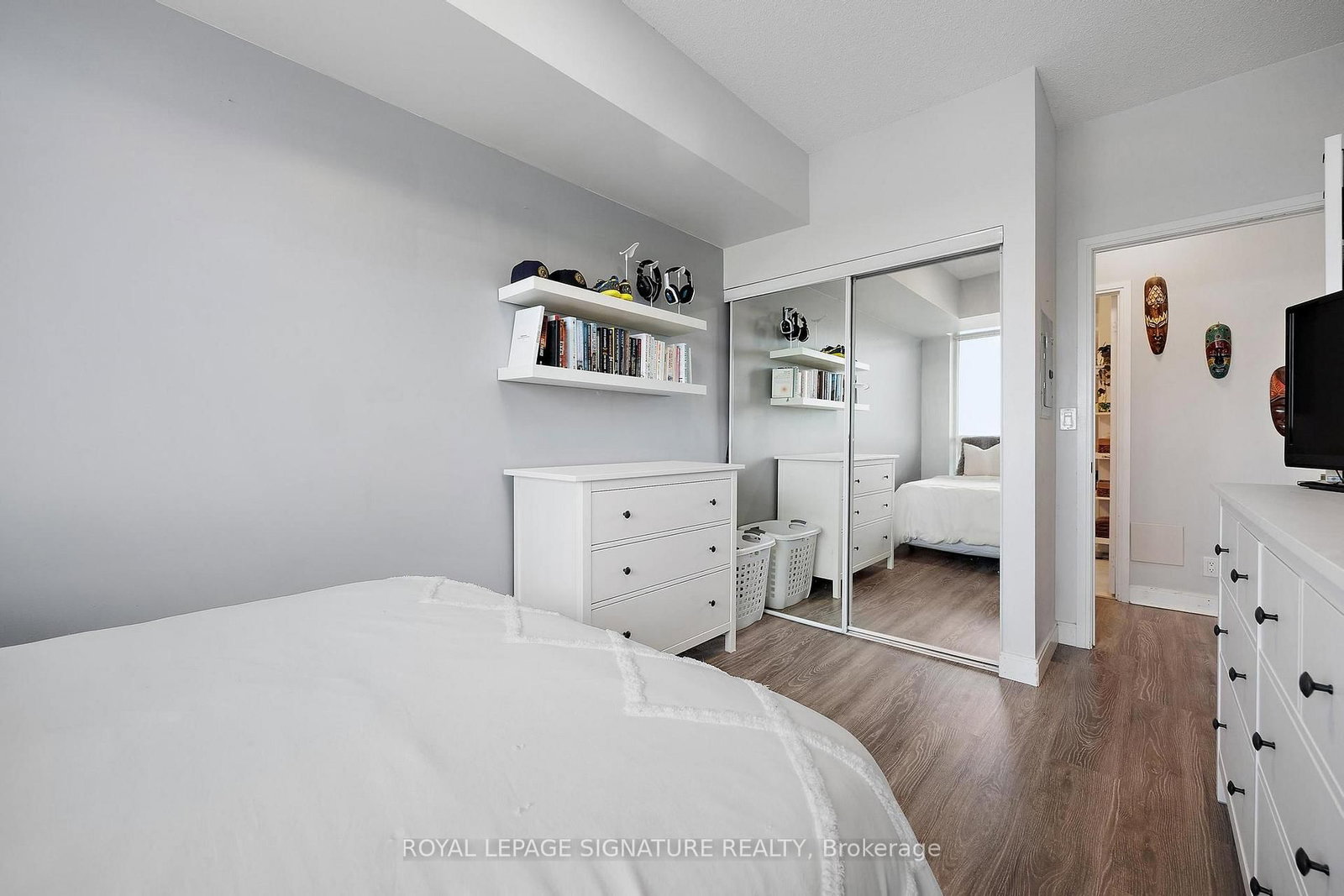 90 Absolute Avenue, Unit 1511 - Photo 8