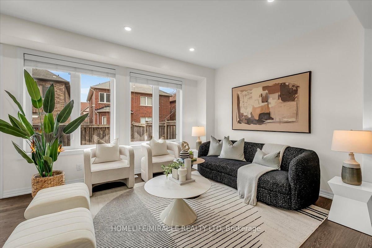 Townhouse for sale at 117 Aird Court, Milton, Ontario, L9T 8B6 - Scott - MLS: W13009338