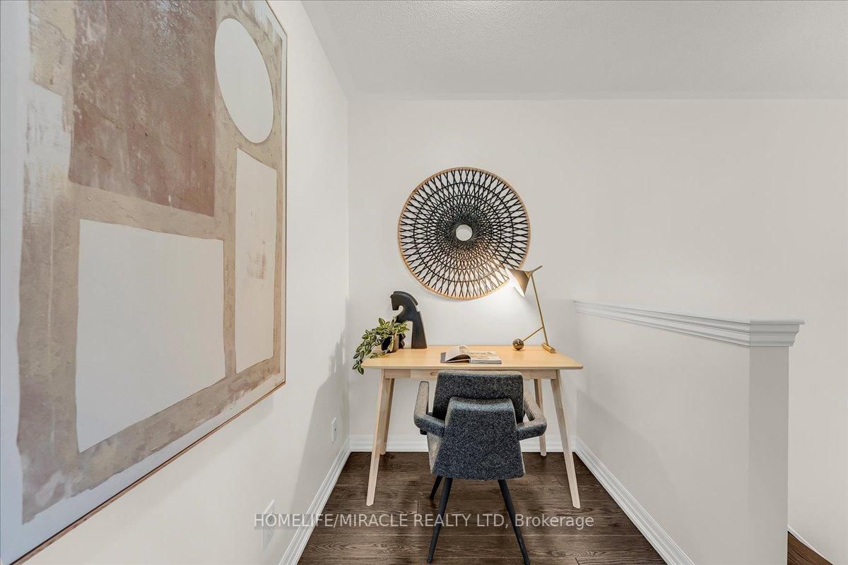 Townhouse for sale at 117 Aird Court, Milton, Ontario, L9T 8B6 - Scott - MLS: W13009338