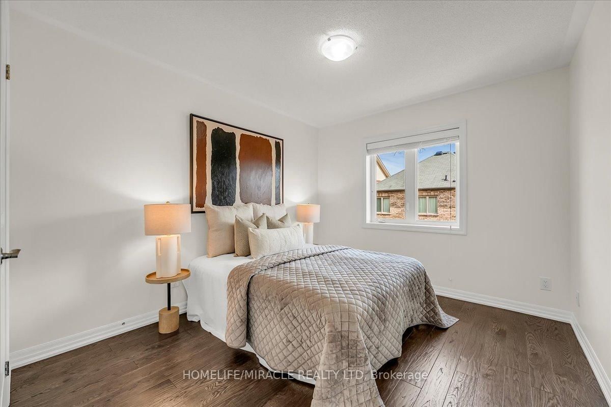 Townhouse for sale at 117 Aird Court, Milton, Ontario, L9T 8B6 - Scott - MLS: W13009338