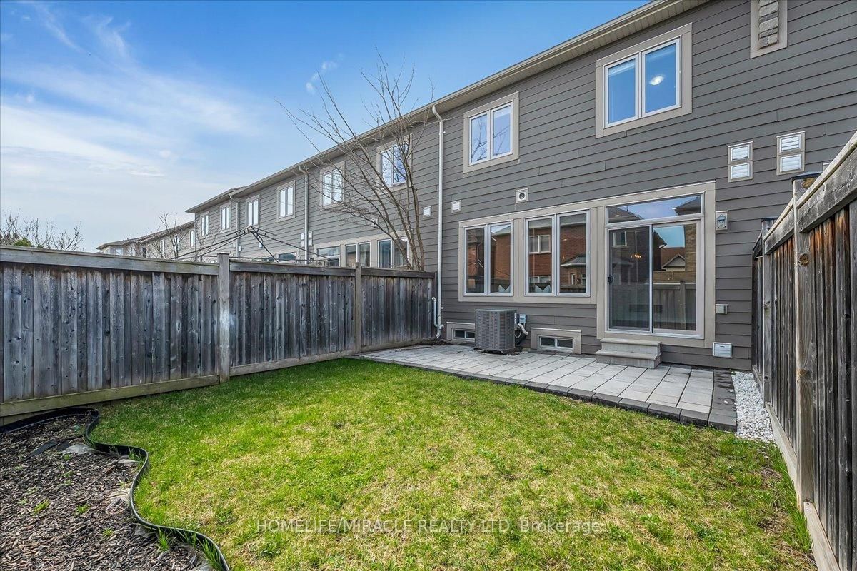 Townhouse for sale at 117 Aird Court, Milton, Ontario, L9T 8B6 - Scott - MLS: W13009338