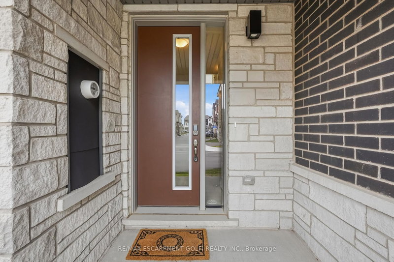 4045 Saida St, Mississauga, L5M 2S8 | Image 3