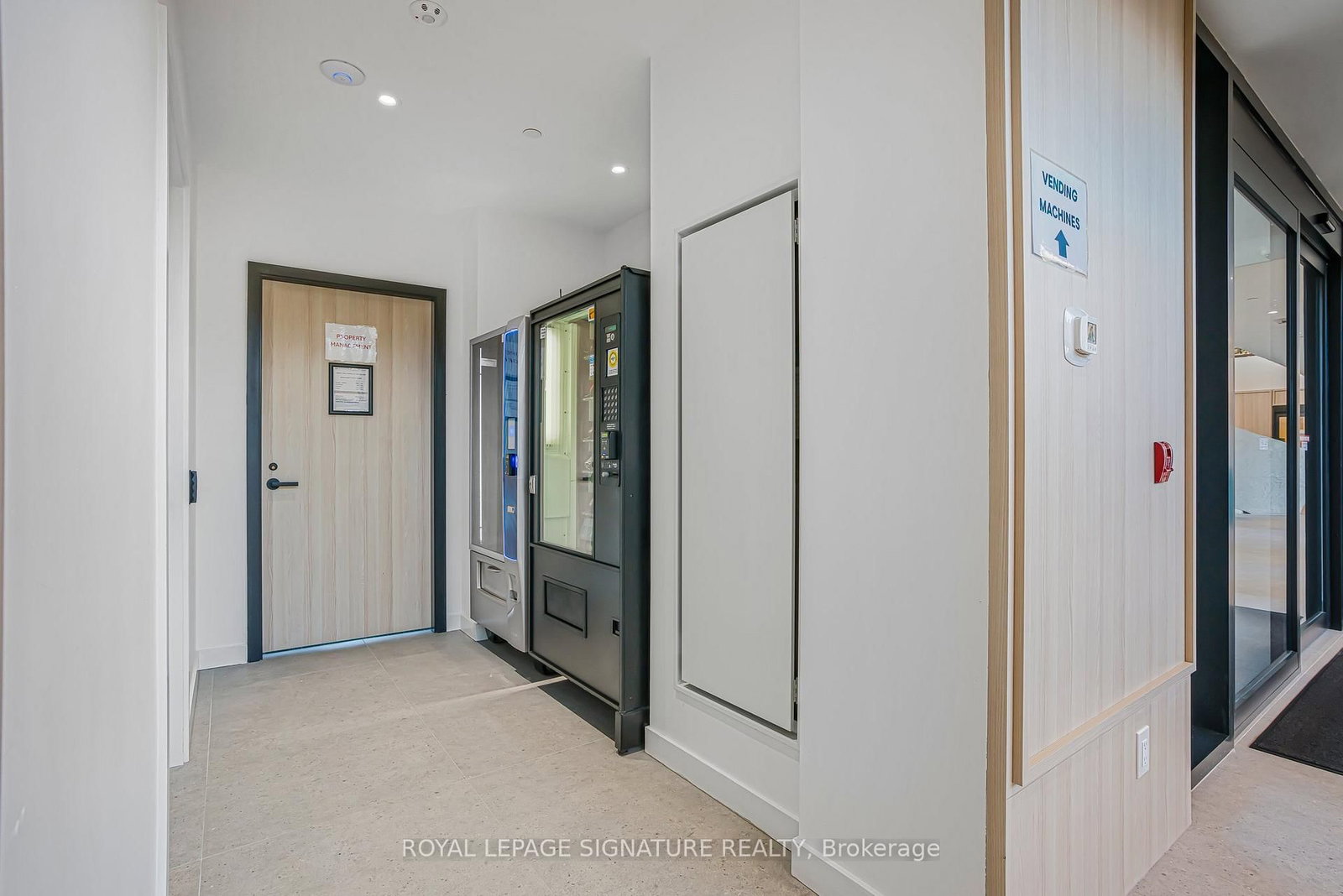 3071 Trafalgar Road, Unit B510 - Photo 17