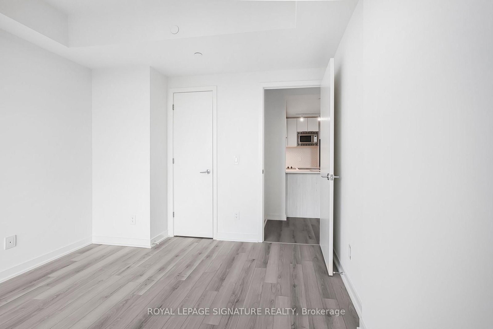 3071 Trafalgar Road, Unit B510 - Photo 36