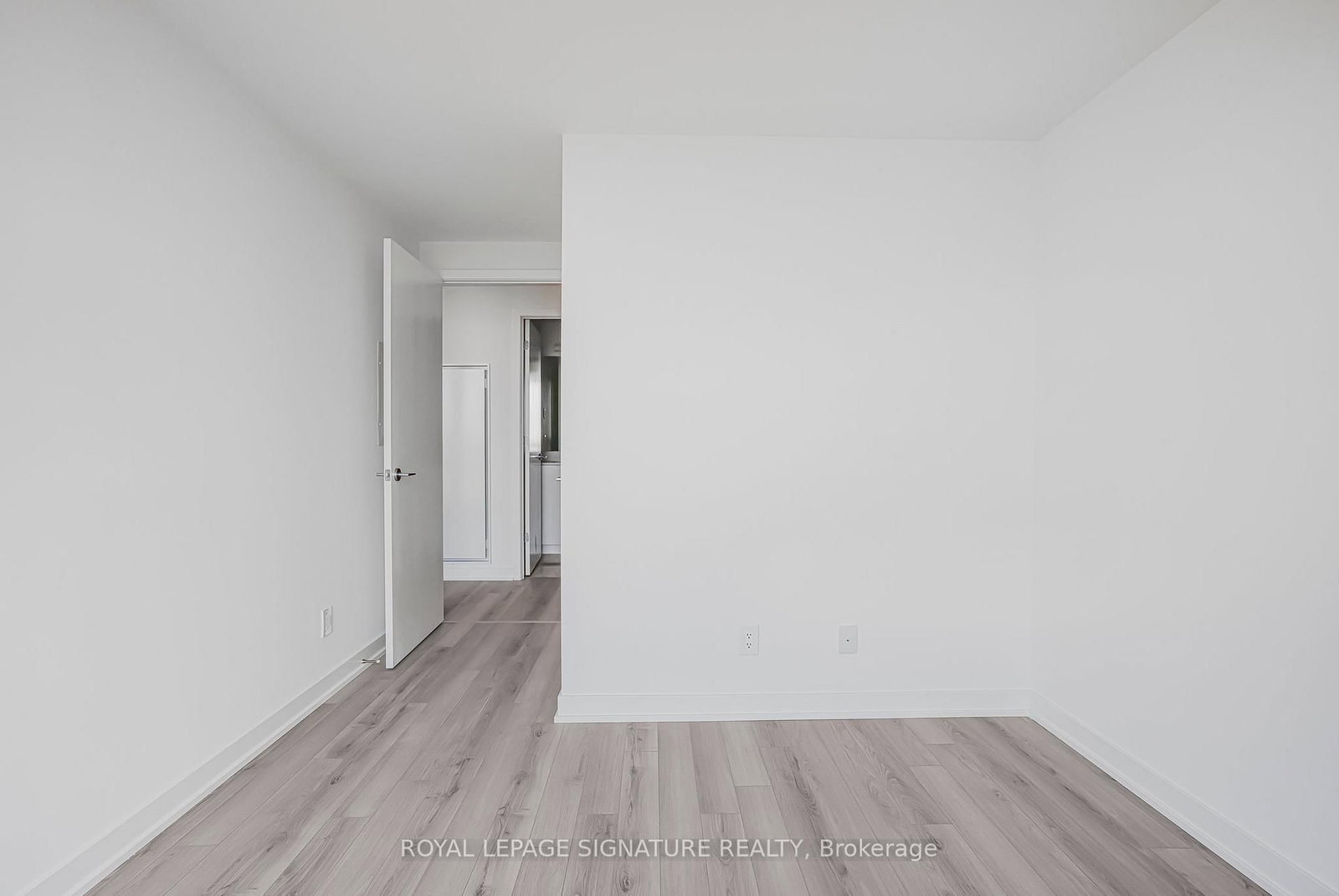 3071 Trafalgar Road, Unit B510 - Photo 37