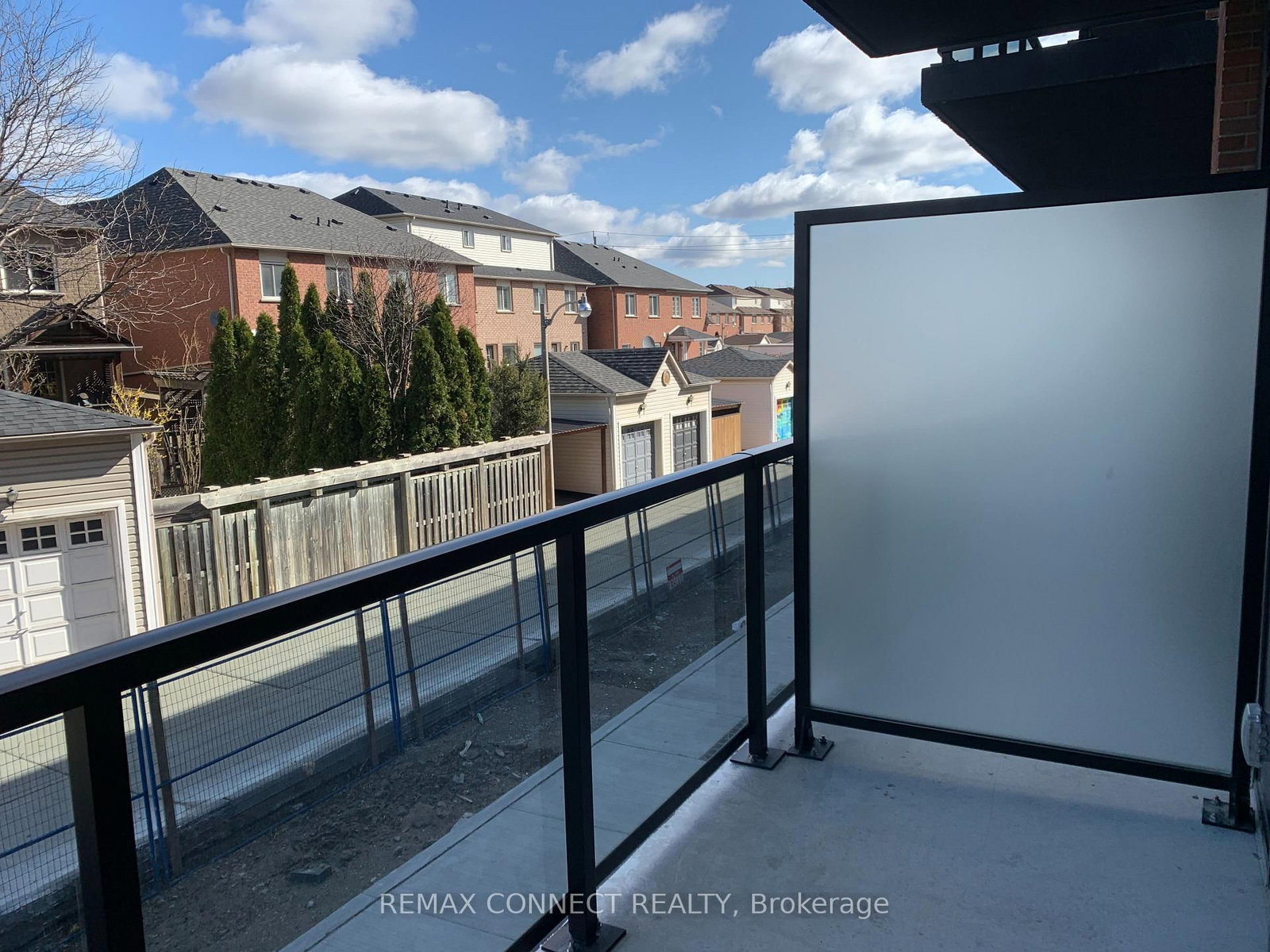 2300 St. Clair Avenue W, Unit 214 - Photo 14