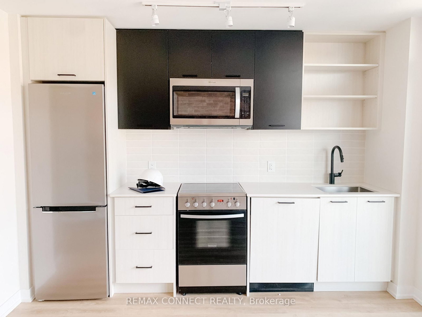 2300 St. Clair Avenue W, Unit 214 - Photo 6