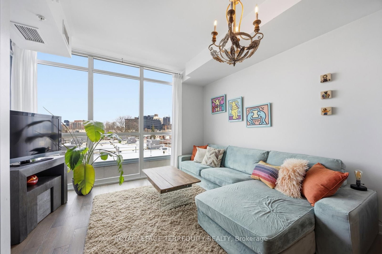 36 Howard Park Avenue, Unit 510 - Photo 6