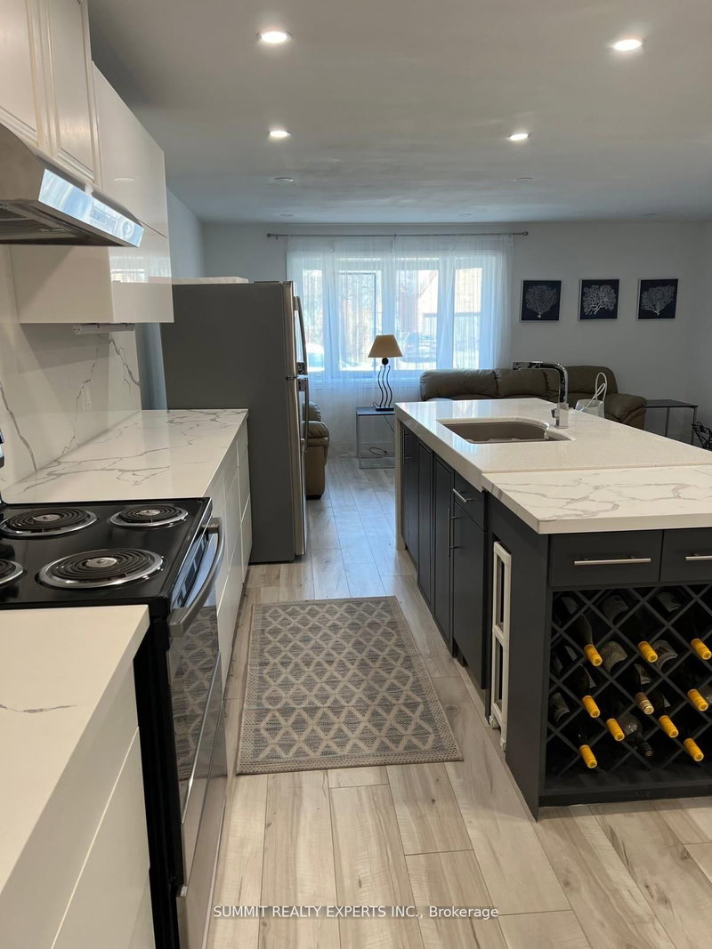 43 Charters Rd, Brampton, L6V 2S7 | Image 2