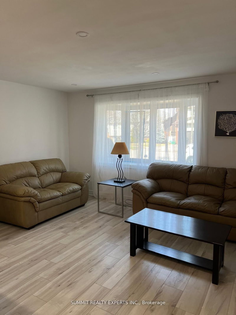 43 Charters Rd, Brampton, L6V 2S7 | Image 3