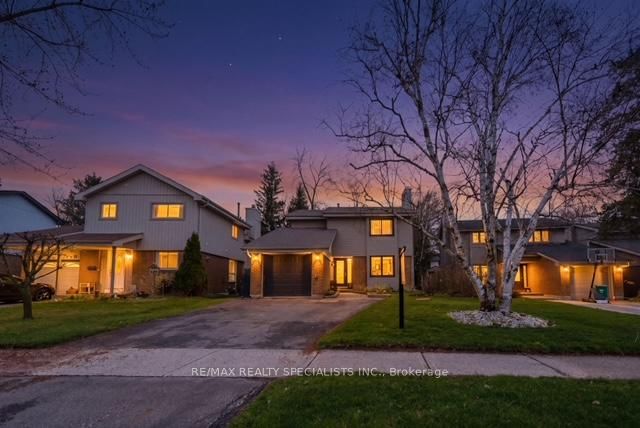 4270 Jefton Crescent