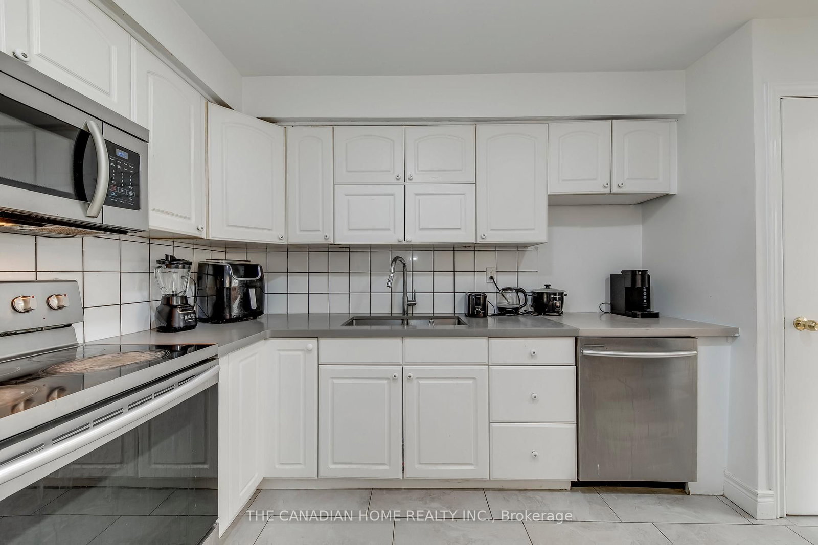 41 Mississauga Valley Boulevard E, Unit 35 - Photo 10