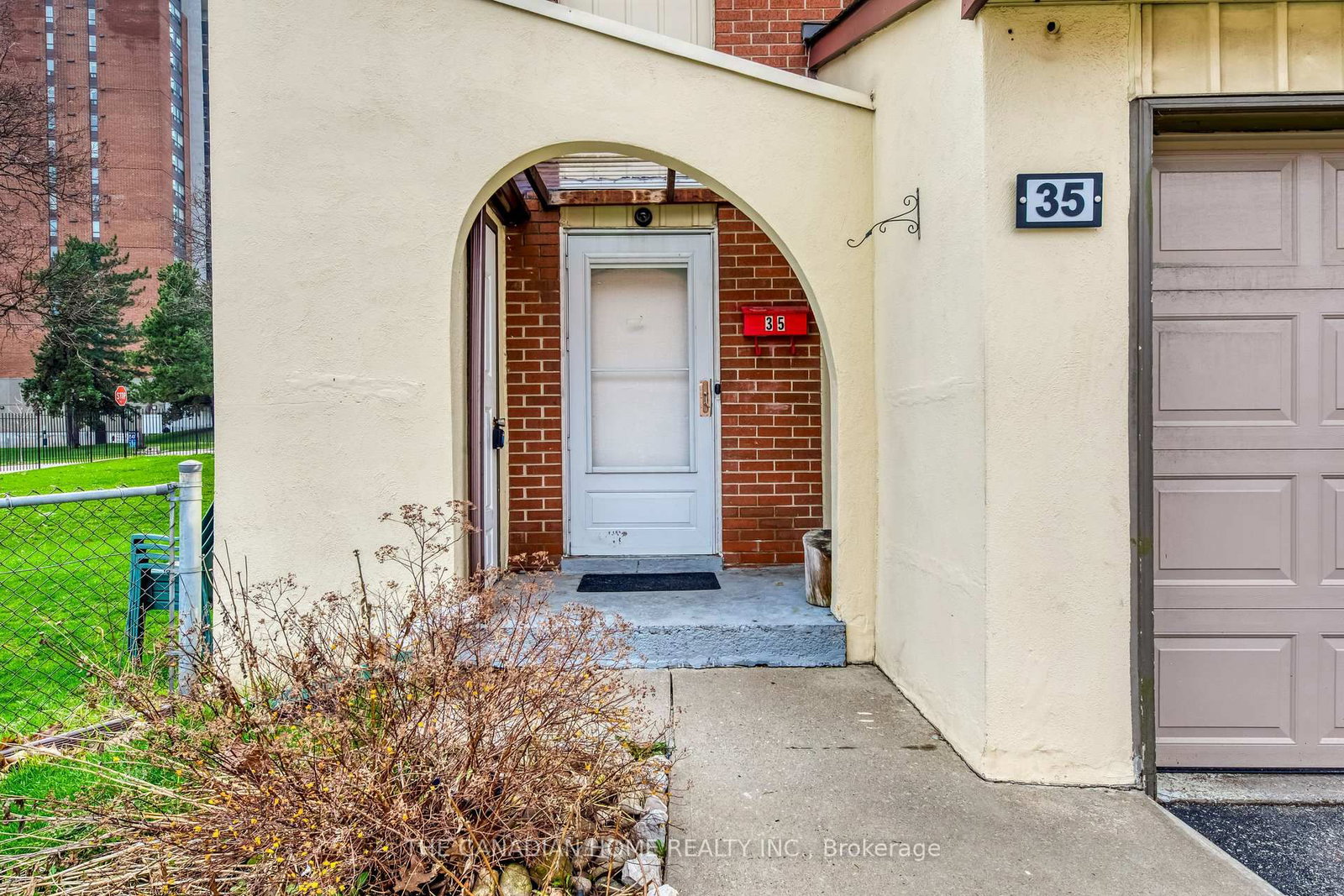 41 Mississauga Valley Boulevard E, Unit 35 - Photo 3