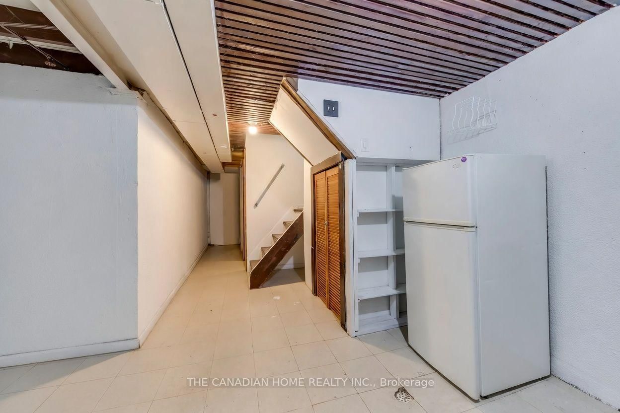 41 Mississauga Valley Boulevard E, Unit 35 - Photo 35