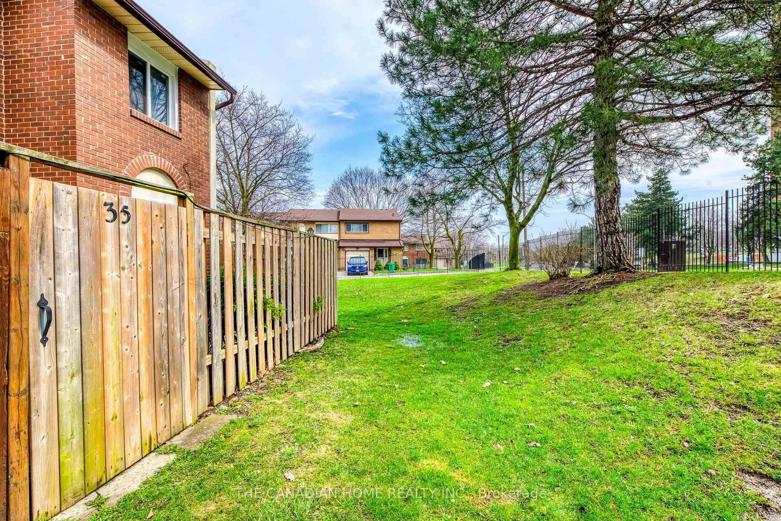 41 Mississauga Valley Boulevard E, Unit 35 - Photo 47