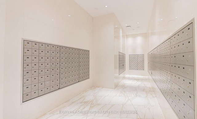 2906 - 3883 quartz Road