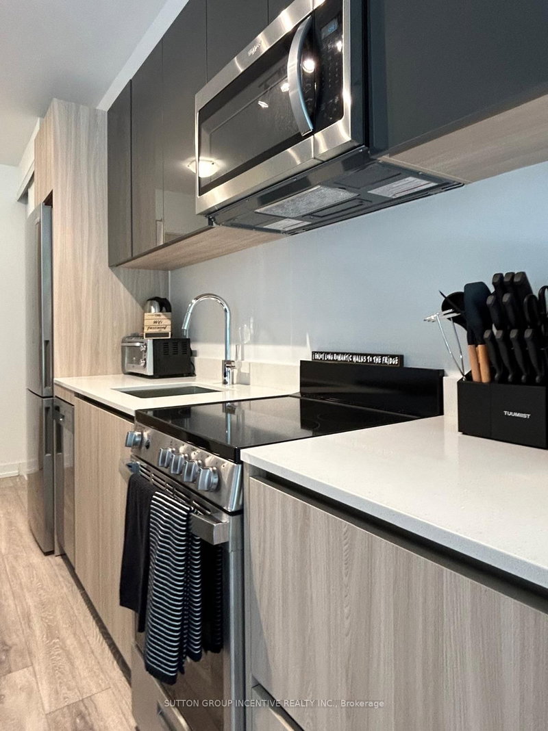 11 Maryport Ave, Toronto, M3M 0E2 | Image 3