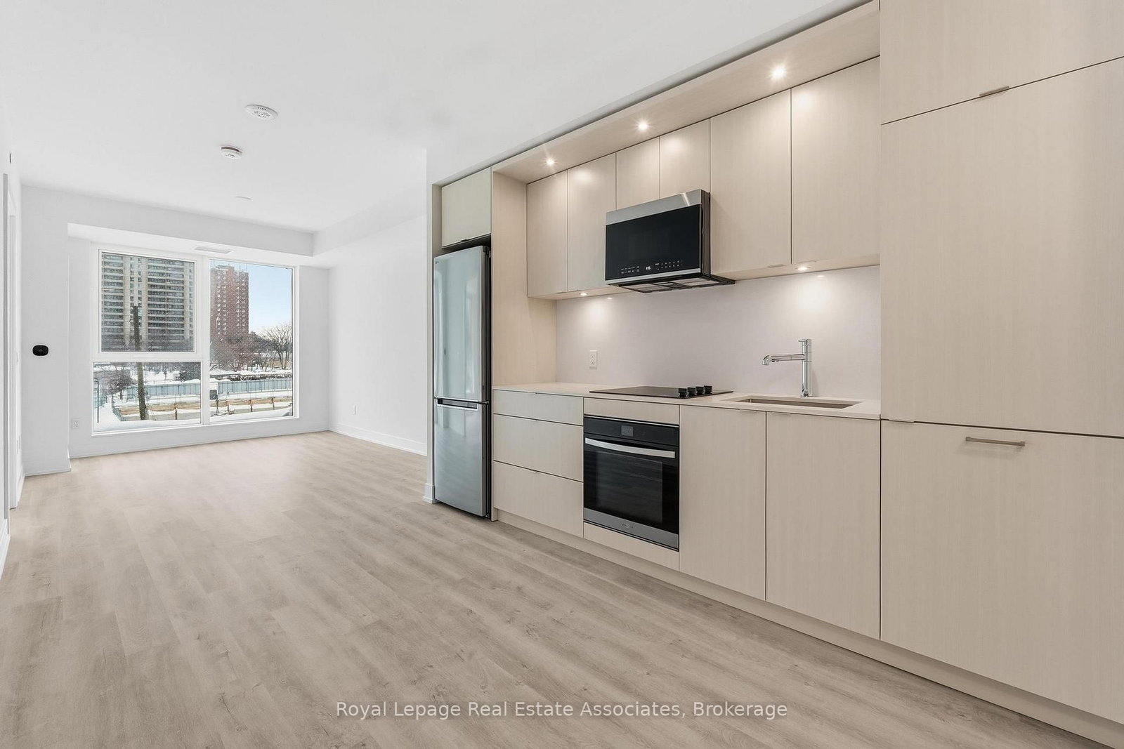 25 Cordova Avenue, Unit 315 - Photo 2