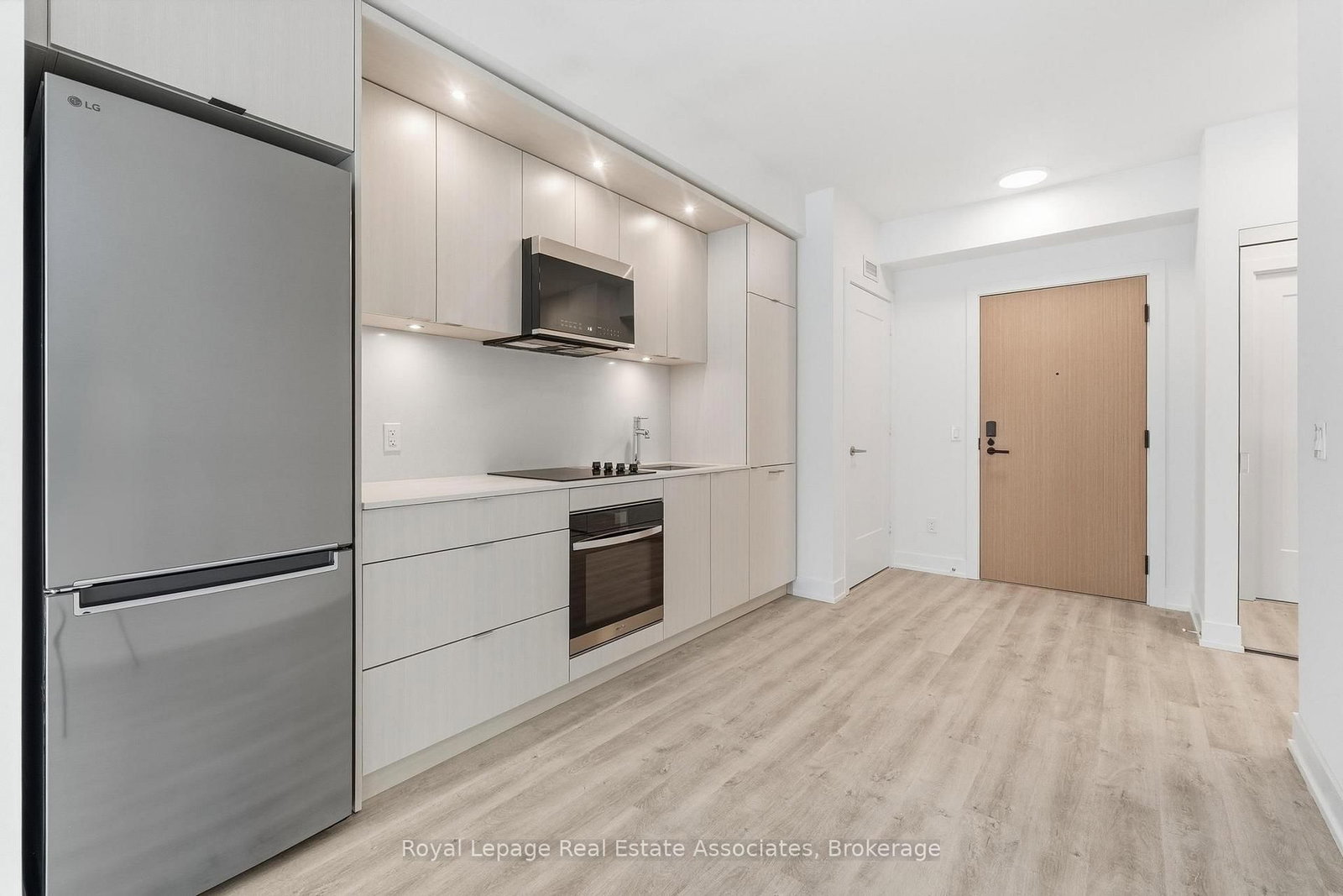 25 Cordova Avenue, Unit 315 - Photo 4