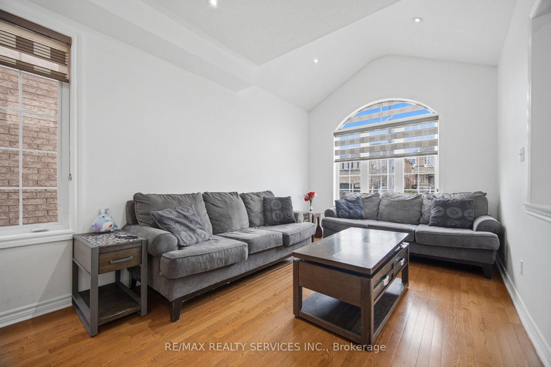 56 IRON BLOCK Dr, Brampton, L7A 0J1 | Image 3