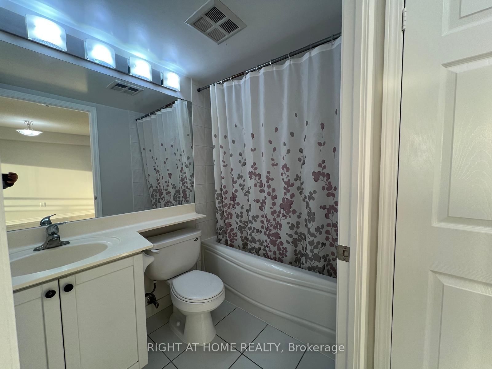 55 Strathaven Drive, Unit 1808 - Photo 16