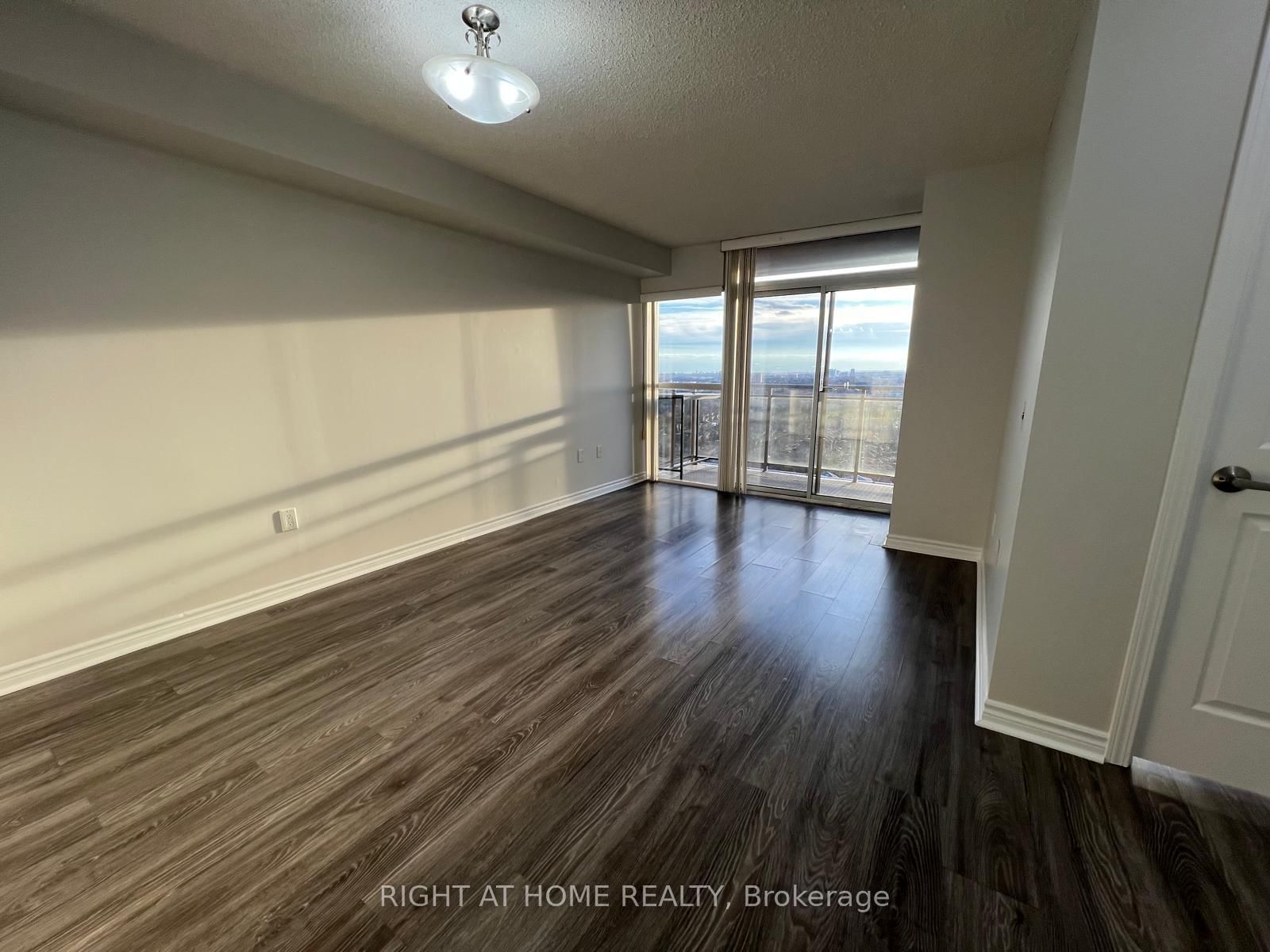 55 Strathaven Drive, Unit 1808 - Photo 5