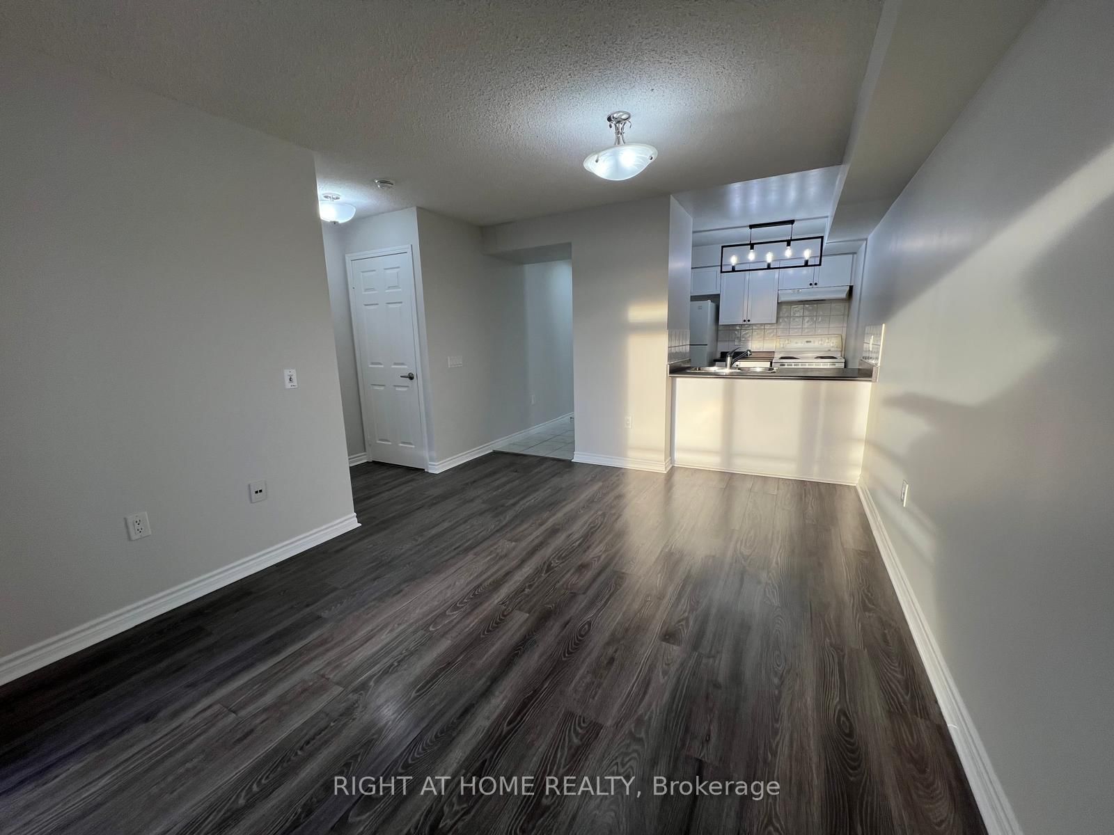 55 Strathaven Drive, Unit 1808 - Photo 9