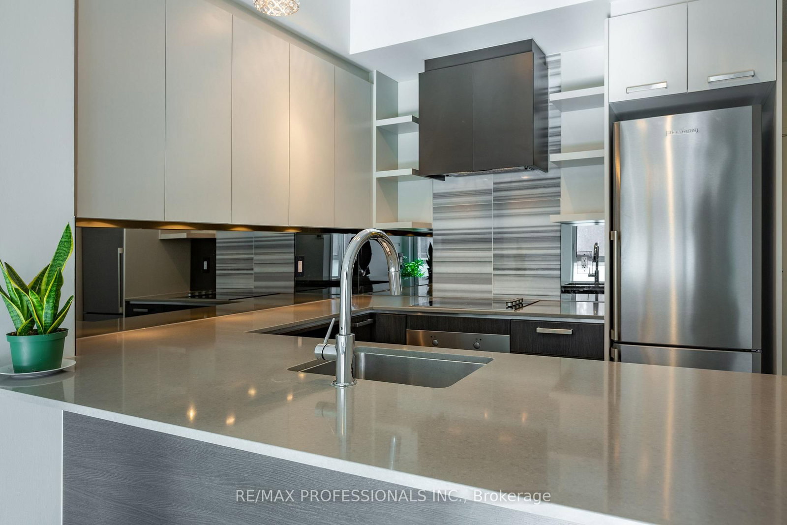 1830 Bloor Street W, Unit 317 - Photo 7