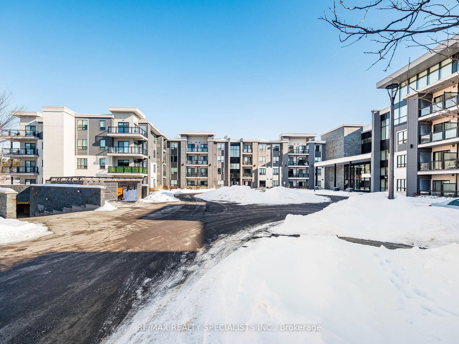 3170 Erin Mills Parkway, Unit 131 - Photo 31