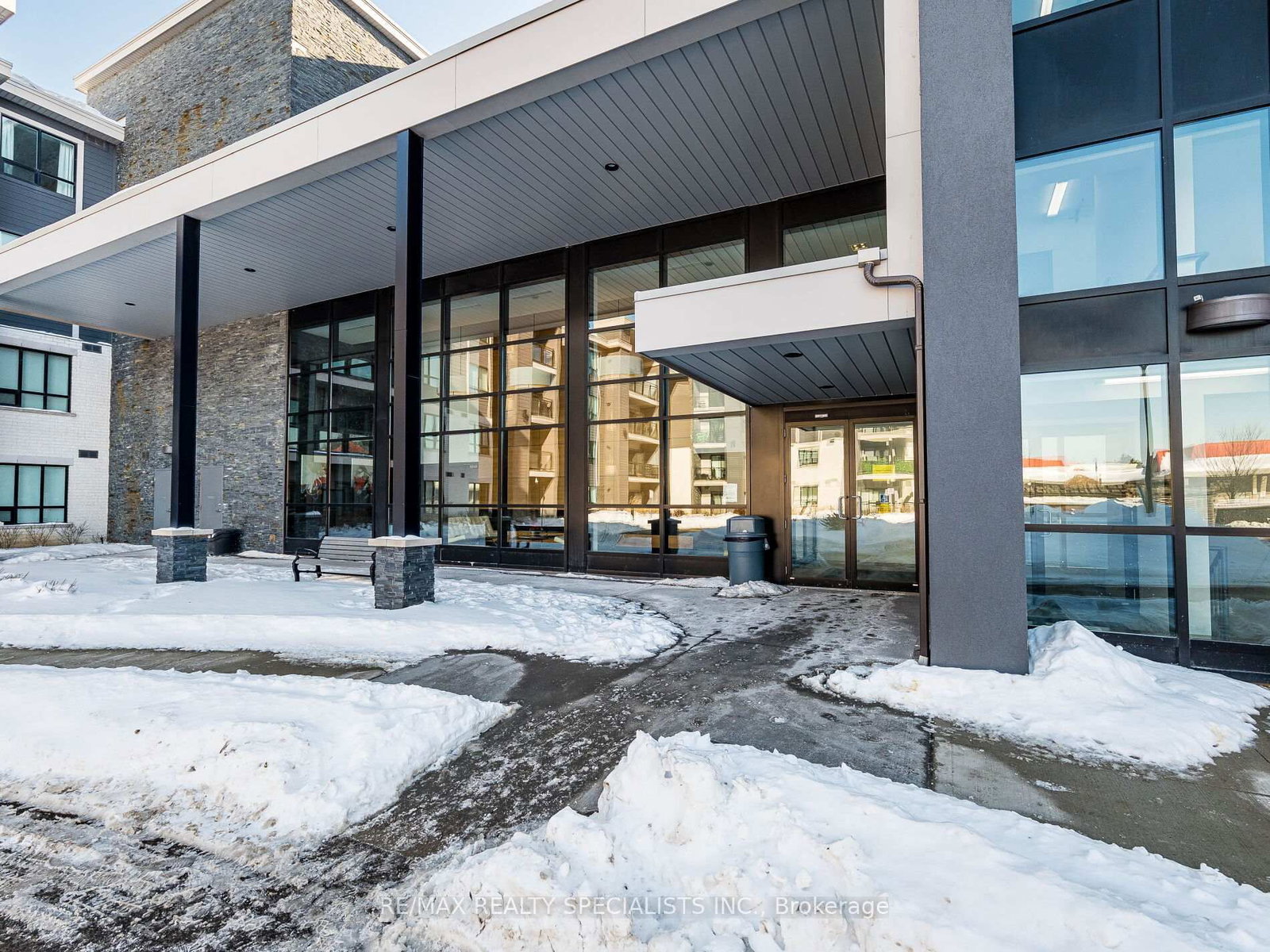 3170 Erin Mills Parkway, Unit 131 - Photo 4