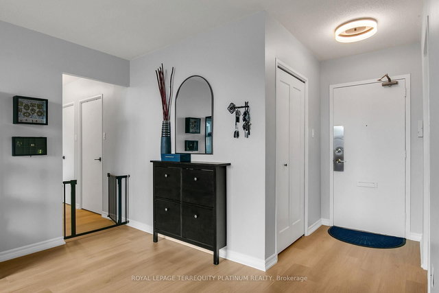 1517 - 551 The West Mall