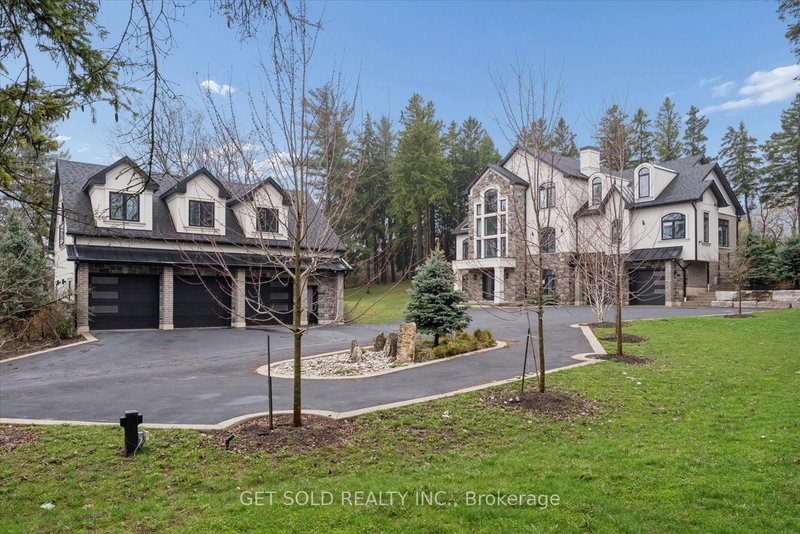 5040 Mount Nemo Cres, Burlington, L7M 0T6 | Image 2