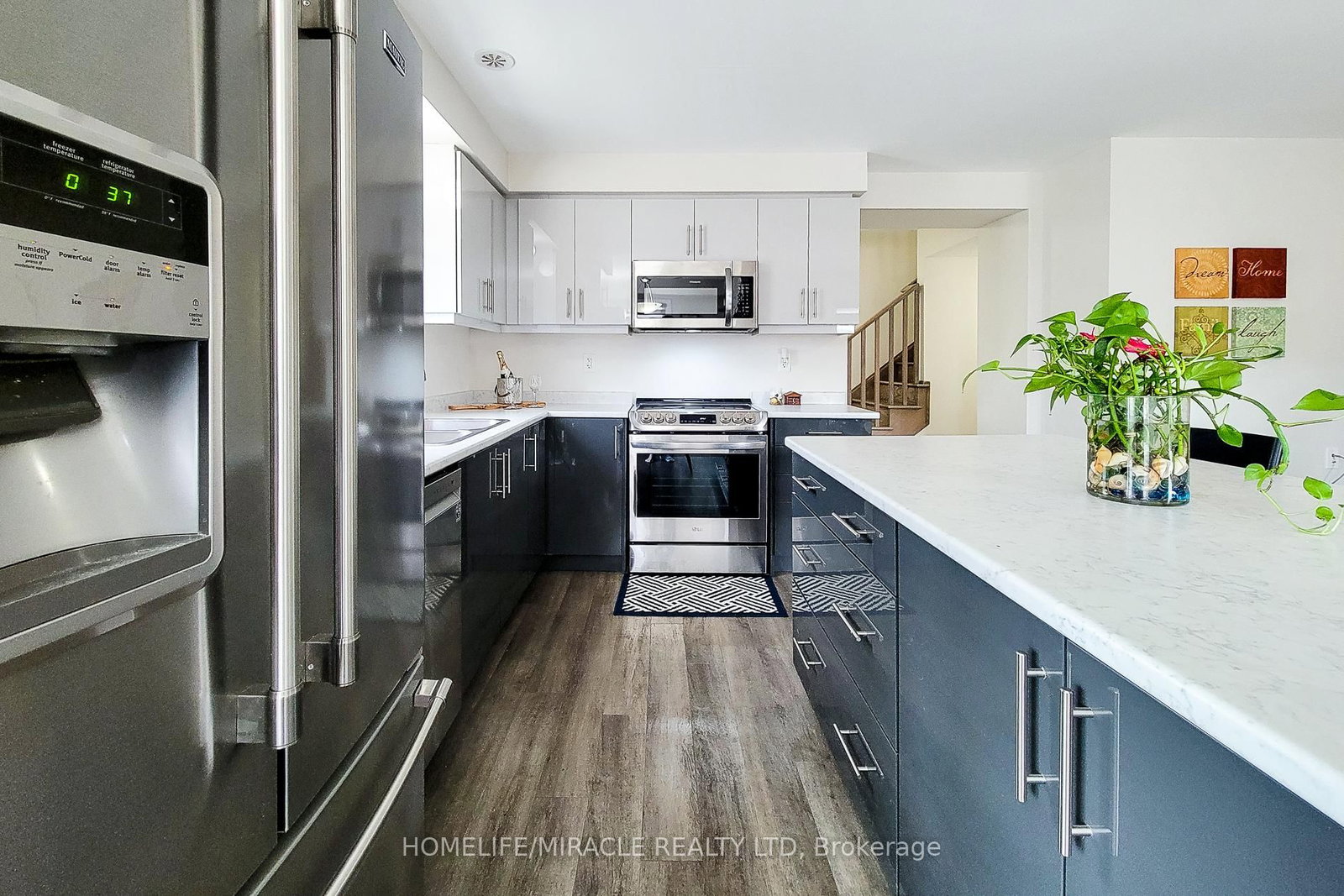 Townhouse for sale at 1274 Wintergreen Place, Milton, Ontario, L9E 1S4 - Cobban - MLS: W13010120