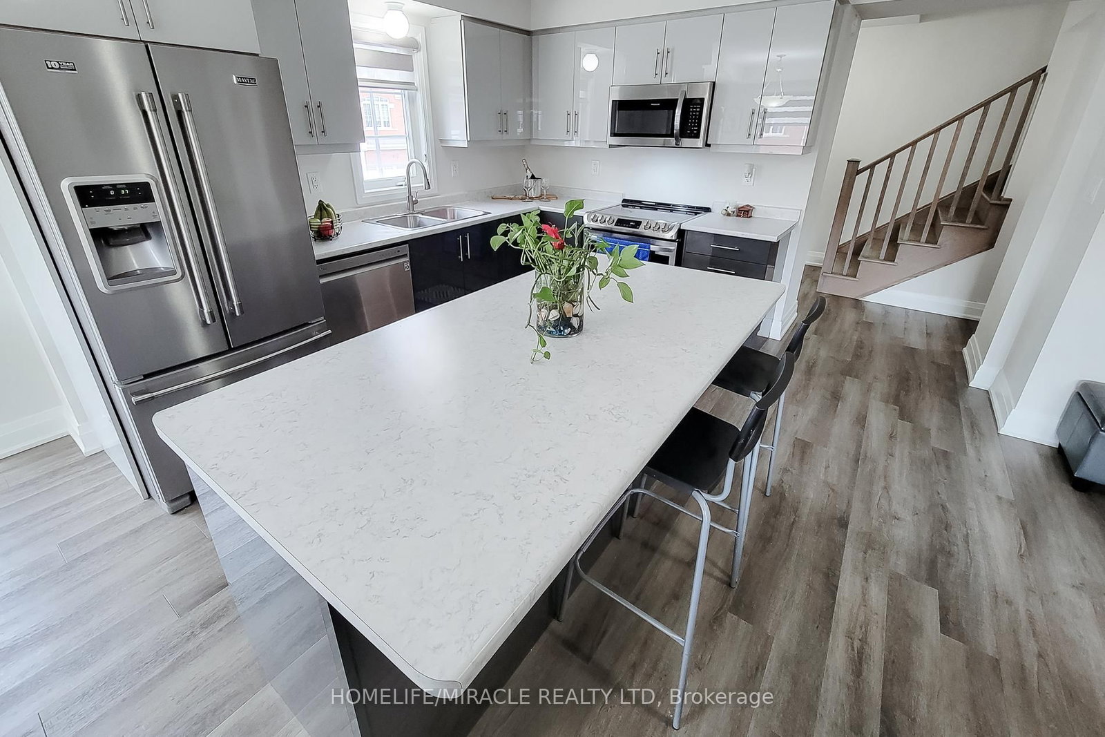 Townhouse for sale at 1274 Wintergreen Place, Milton, Ontario, L9E 1S4 - Cobban - MLS: W13010120